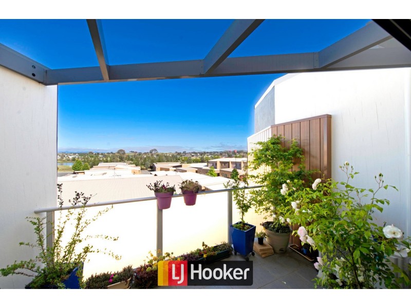 8/41 Clare Burton Crescent, Franklin ACT 2913