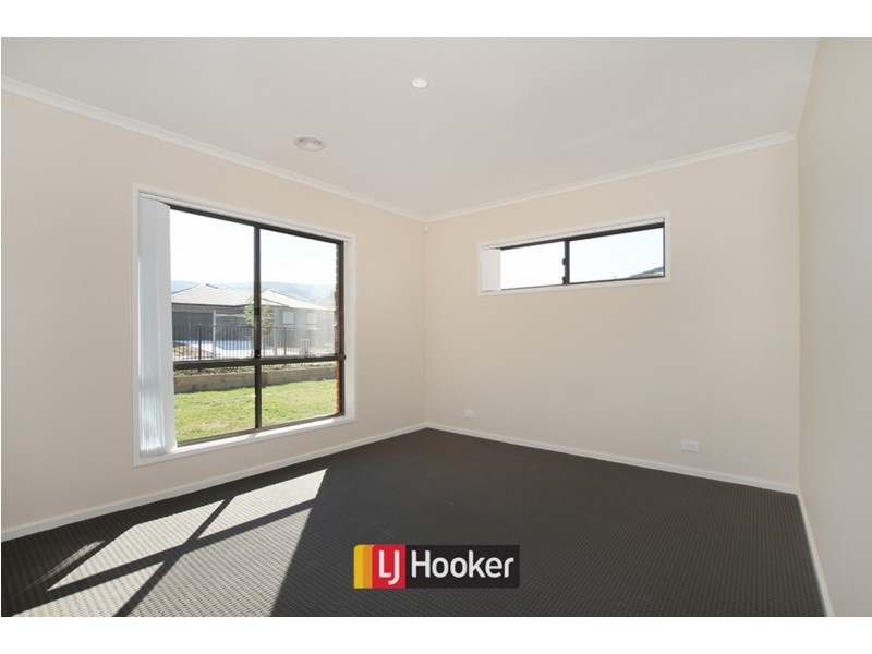 118 Greg Urwin Circuit, Casey ACT 2913