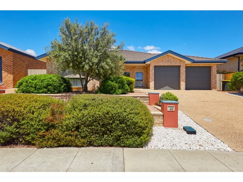 42 The Valley Avenue, Gungahlin ACT 2912