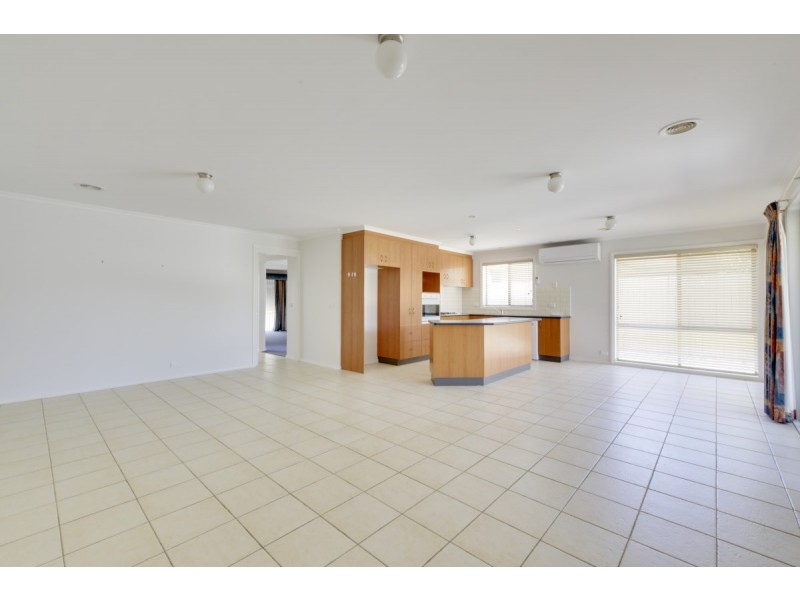 42 The Valley Avenue, Gungahlin ACT 2912