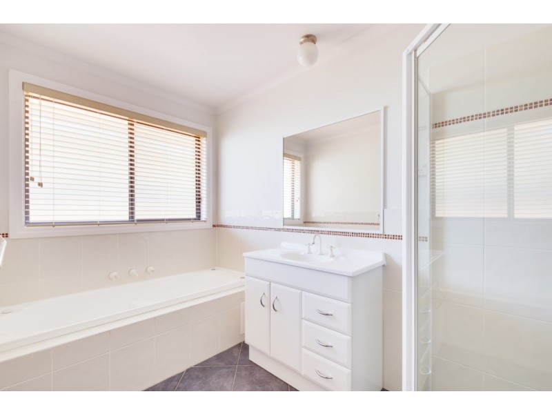 42 The Valley Avenue, Gungahlin ACT 2912
