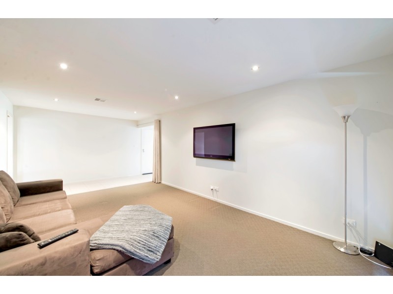 7 Mavis Latham Street, Franklin ACT 2913