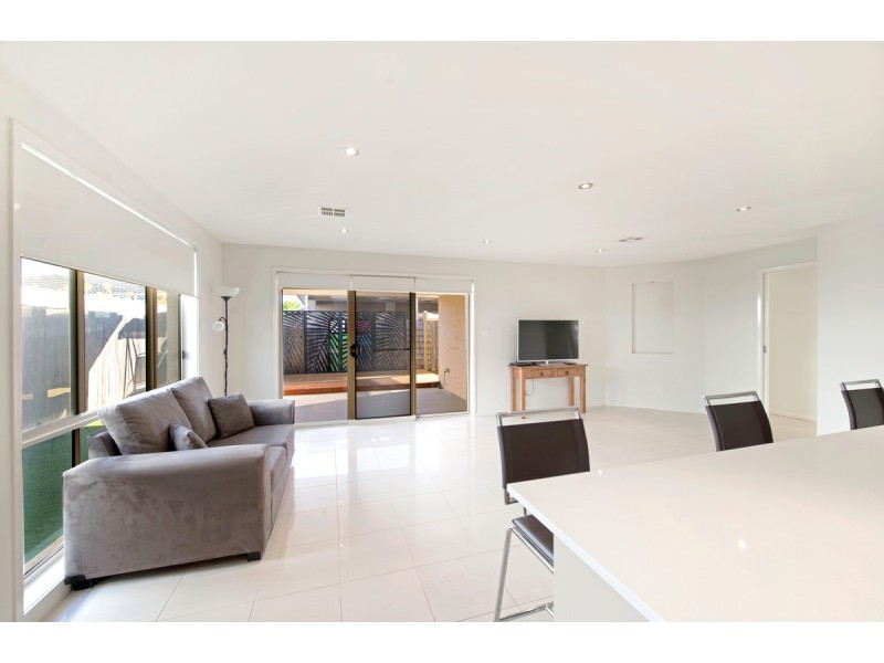 7 Mavis Latham Street, Franklin ACT 2913