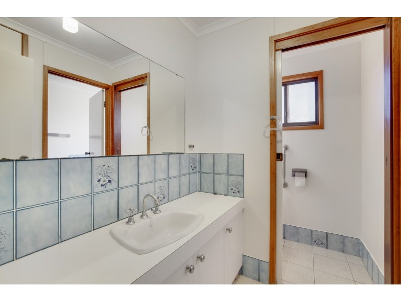 42 Nummerak Close, Carwoola NSW 2620