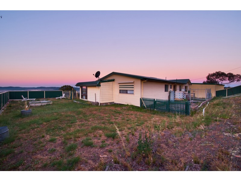 42 Nummerak Close, Carwoola NSW 2620