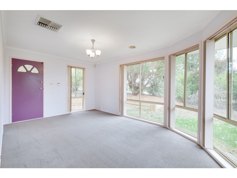 6 Barak Court, Ngunnawal ACT 2913