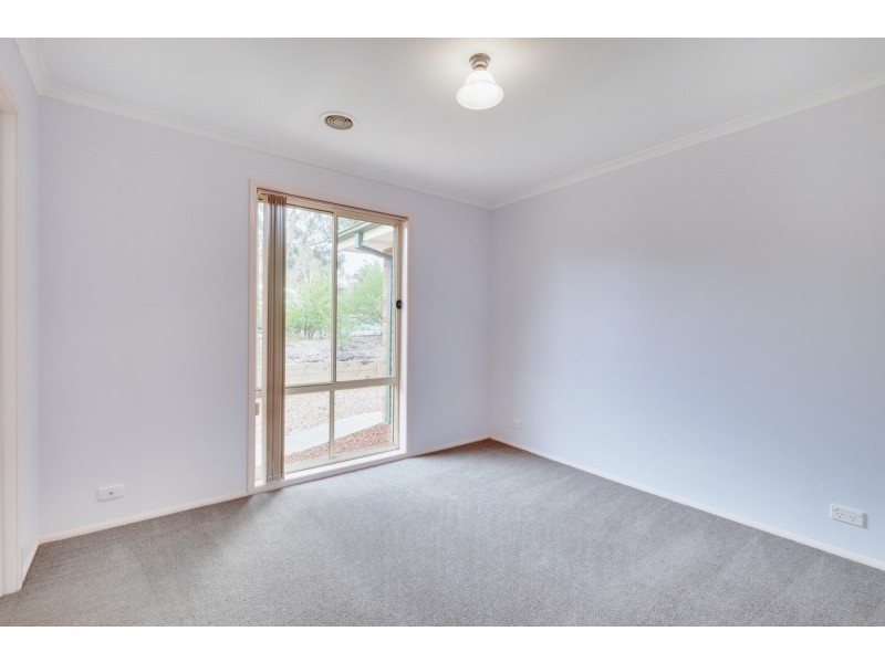 6 Barak Court, Ngunnawal ACT 2913