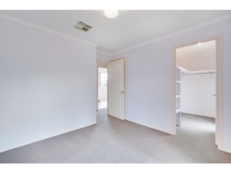 6 Barak Court, Ngunnawal ACT 2913