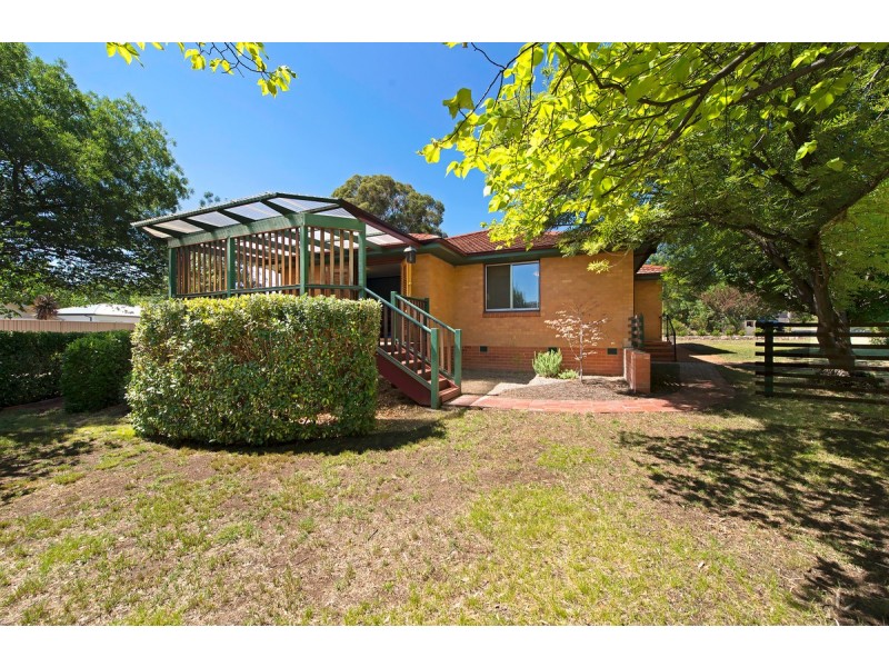 3 Salmond Street, Chifley ACT 2606