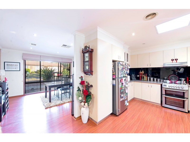 18 Beazley Crescent, Calwell ACT 2905
