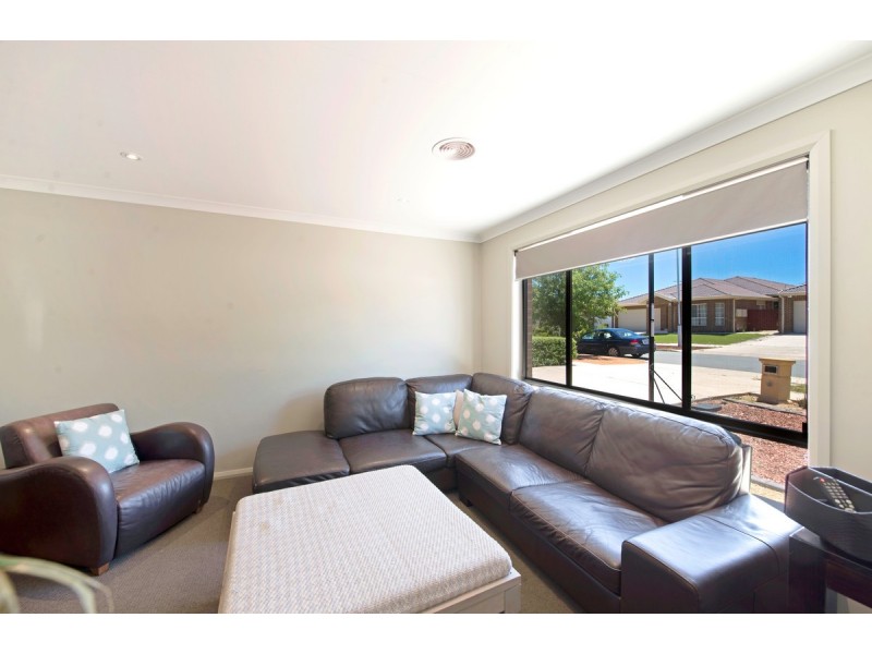 24 Charles Perkins Circuit, Bonner ACT 2914