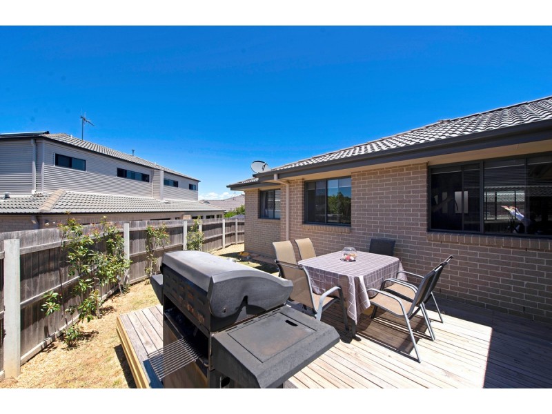 24 Charles Perkins Circuit, Bonner ACT 2914