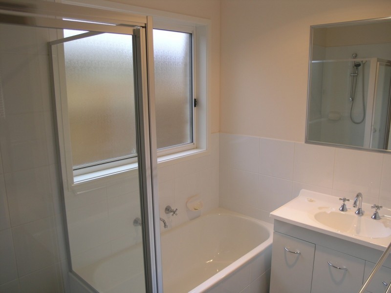 16 Helen Leonard Crescent, Forde ACT 2914