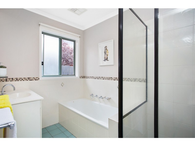 9 Tari Close, Ngunnawal ACT 2913