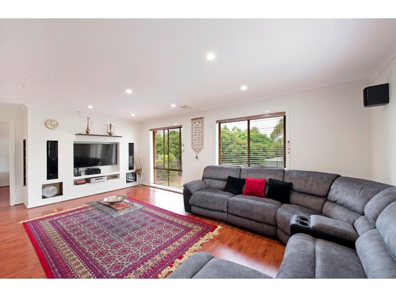 5 Godson Place, Dunlop ACT 2615