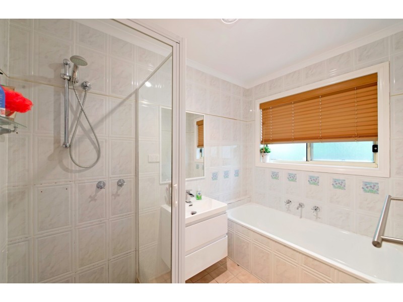 5 Godson Place, Dunlop ACT 2615