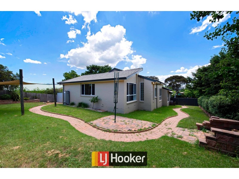 12 Callaway Crescent, Gordon ACT 2906