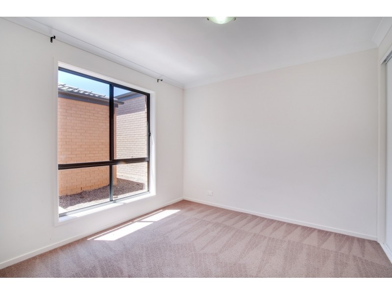 14 Whitmore Crescent, Watson ACT 2602