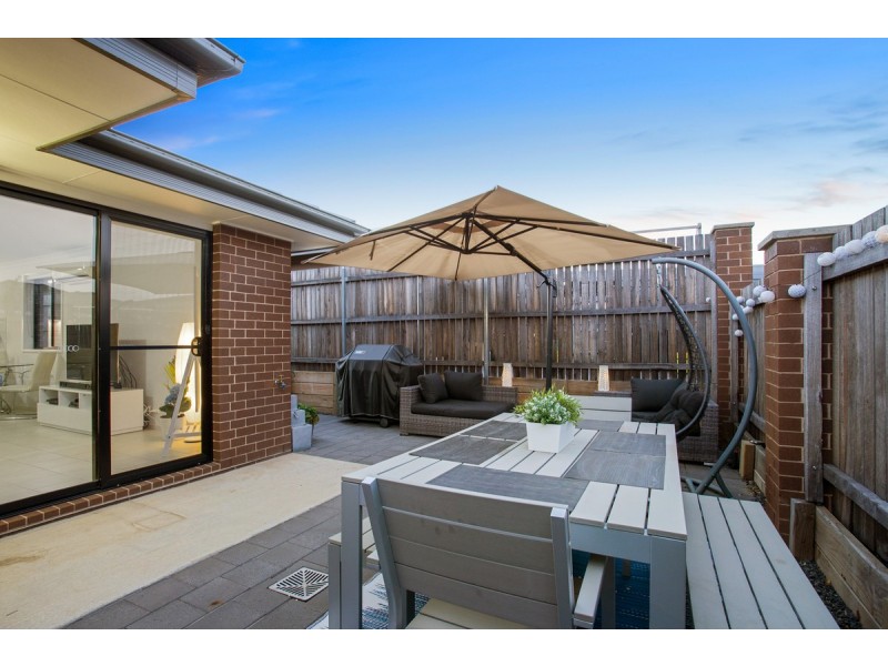 94 Burrumarra Avenue, Ngunnawal ACT 2913