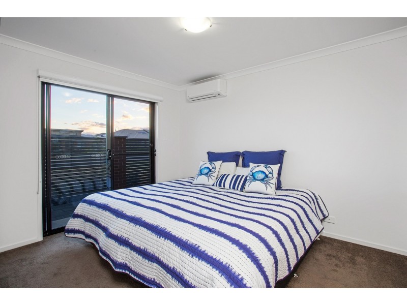 94 Burrumarra Avenue, Ngunnawal ACT 2913