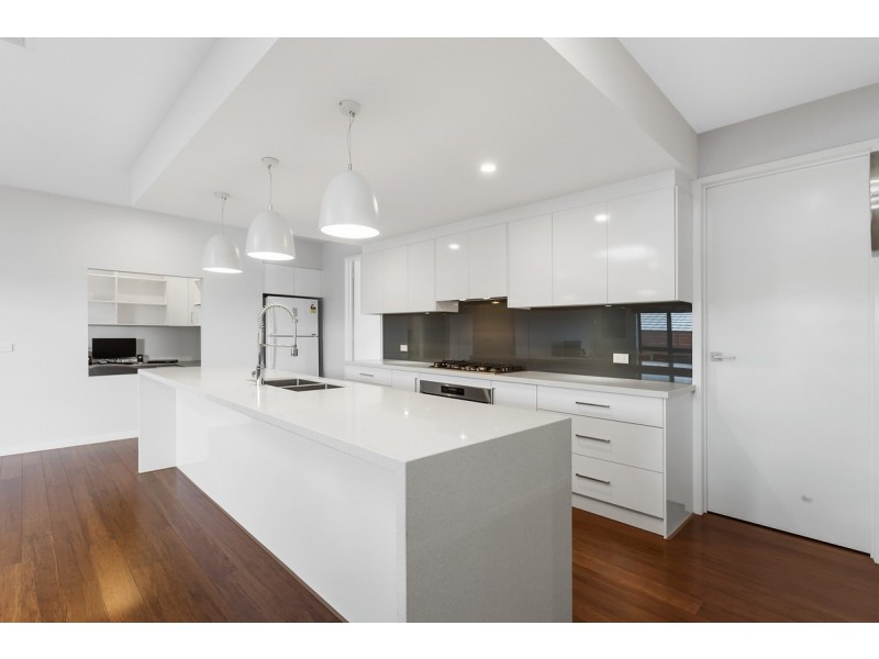 16 Keith Waller Rise, Casey ACT 2913