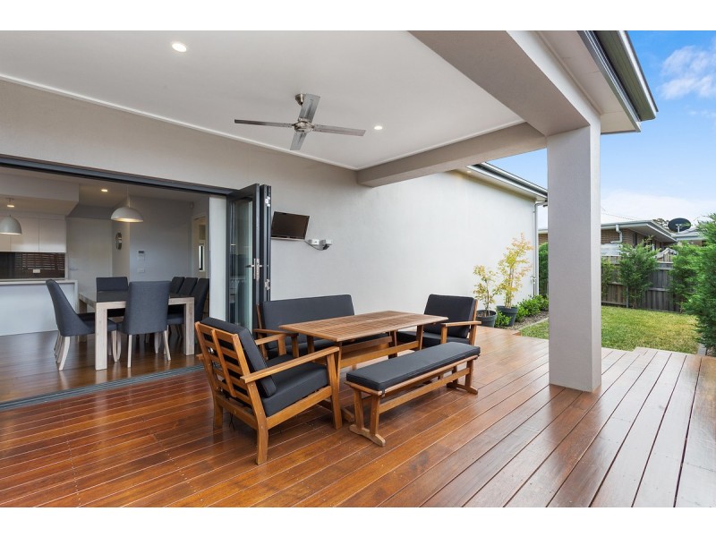 16 Keith Waller Rise, Casey ACT 2913