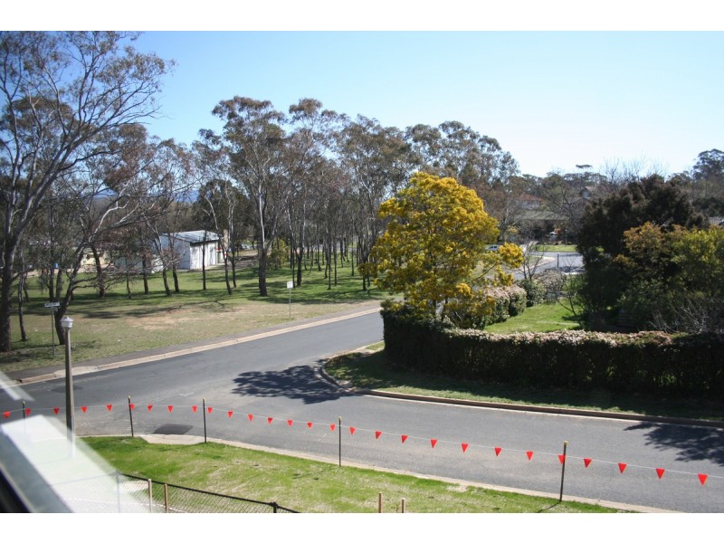 2/8 Robson Street, Garran ACT 2605