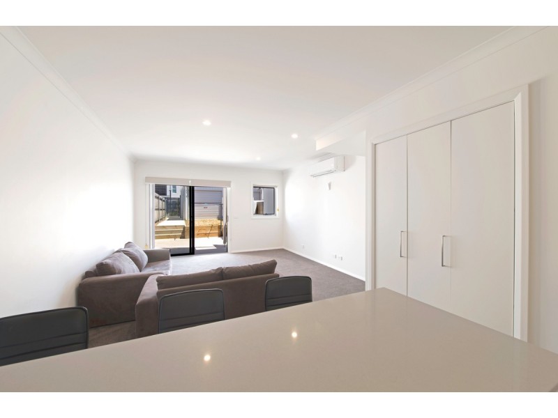 145/142 Mapleton Avenue, Harrison ACT 2914