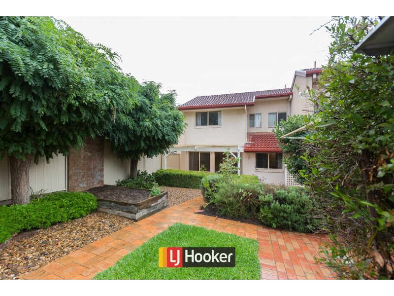 6 Noble Close, Ngunnawal ACT 2913