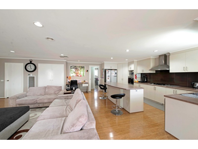 7 Ivy Kent Street, Forde ACT 2914