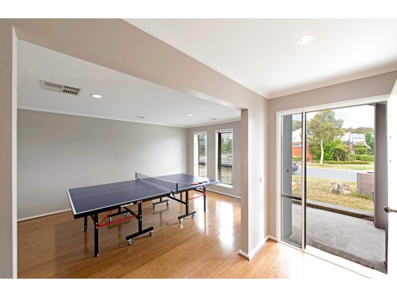 7 Ivy Kent Street, Forde ACT 2914