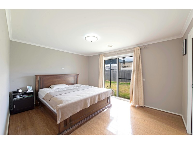 7 Ivy Kent Street, Forde ACT 2914