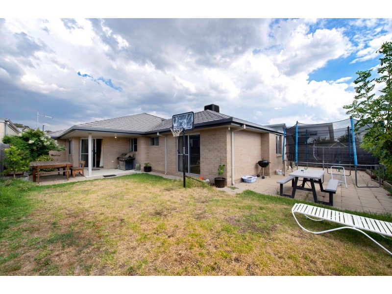 7 Ivy Kent Street, Forde ACT 2914