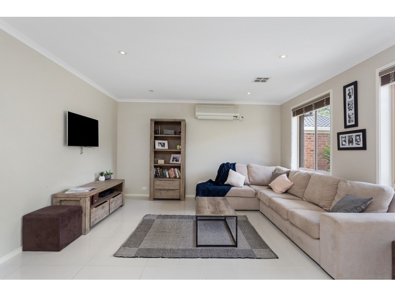 10 Burrai Place, Ngunnawal ACT 2913