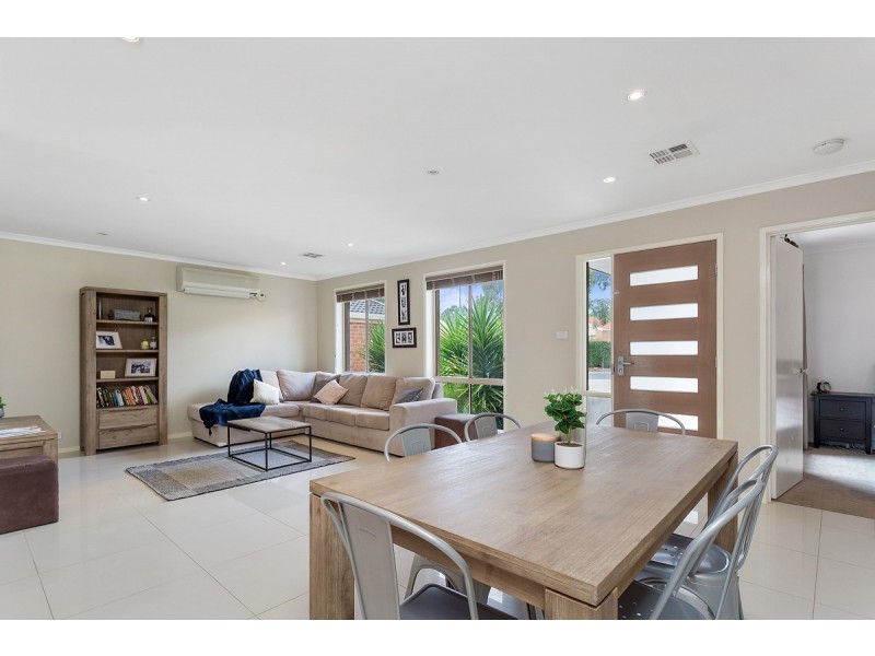 10 Burrai Place, Ngunnawal ACT 2913