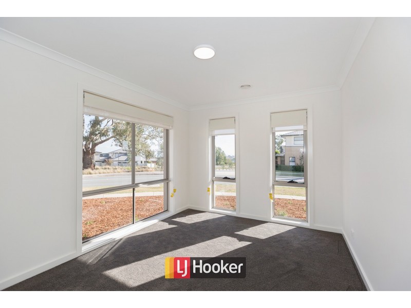 16 Turbayne Crescent, Forde ACT 2914