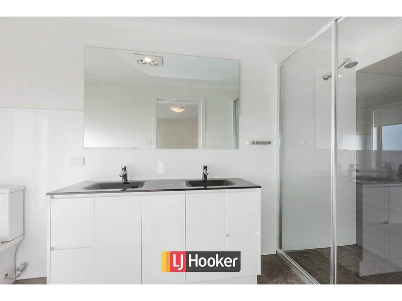 16 Turbayne Crescent, Forde ACT 2914