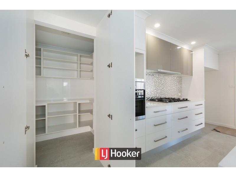 16 Turbayne Crescent, Forde ACT 2914