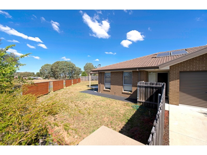 11/36 John Holt Street, Macgregor ACT 2615