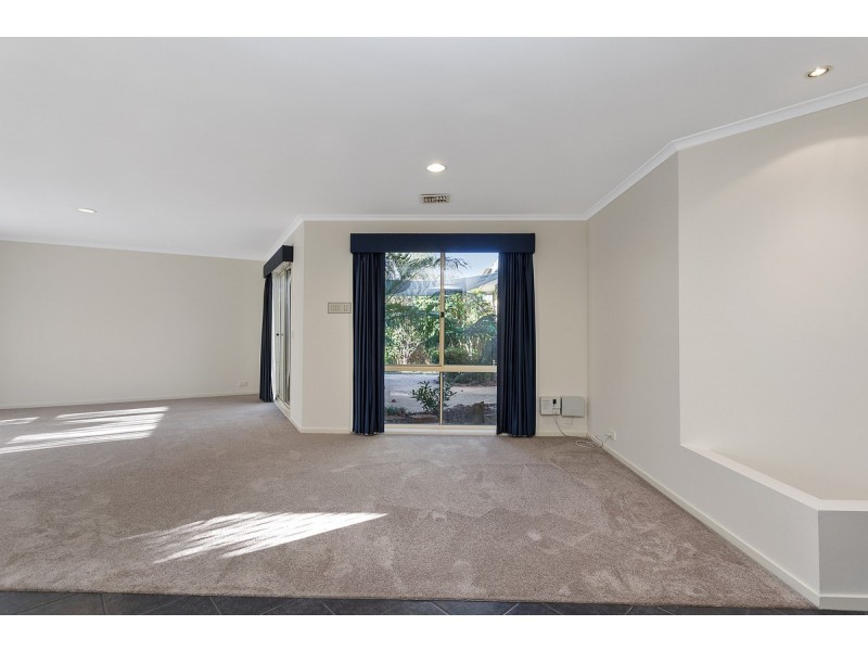 30 Amagula Avenue, Ngunnawal ACT 2913