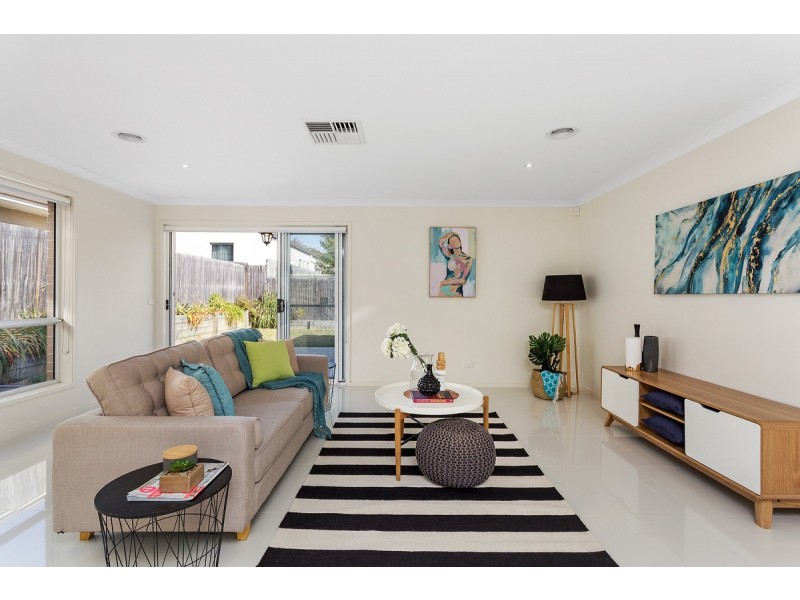 28 Handbury Way, Forde ACT 2914