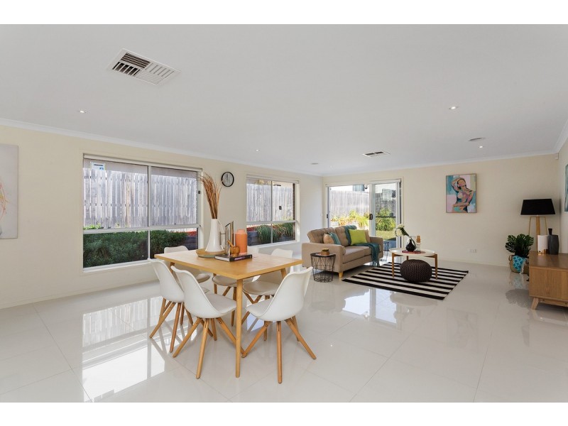 28 Handbury Way, Forde ACT 2914