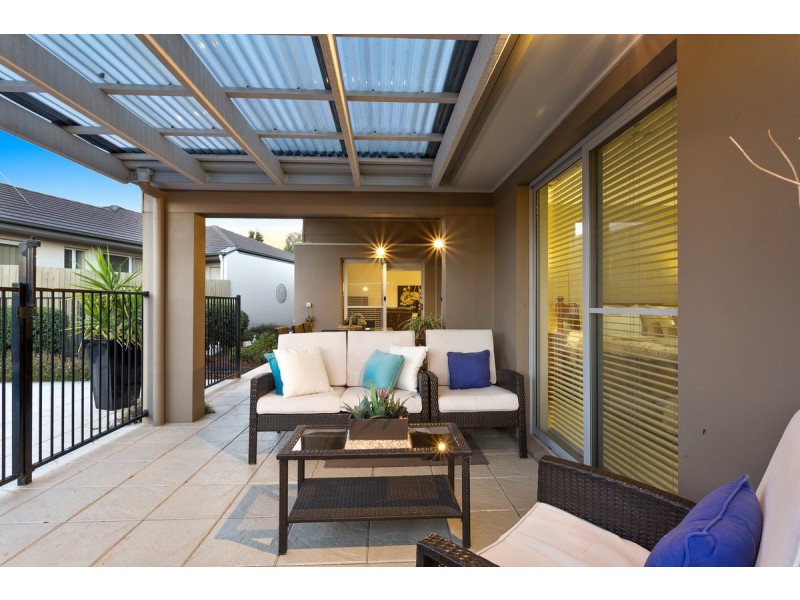 2 Allnutt Crescent, Forde ACT 2914