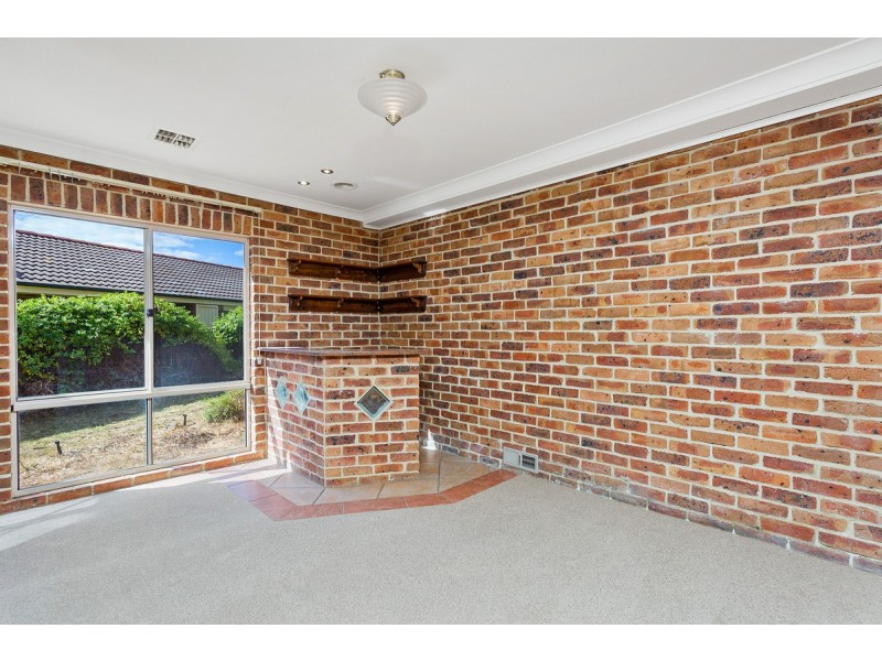 20 Gudgenby Close, Palmerston ACT 2913