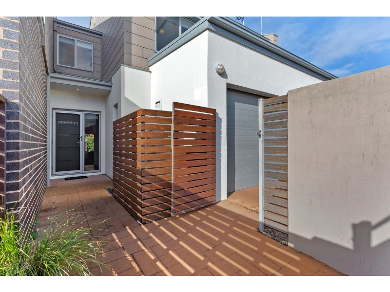 7/21 Francis Forde Boulevard, Forde ACT 2914