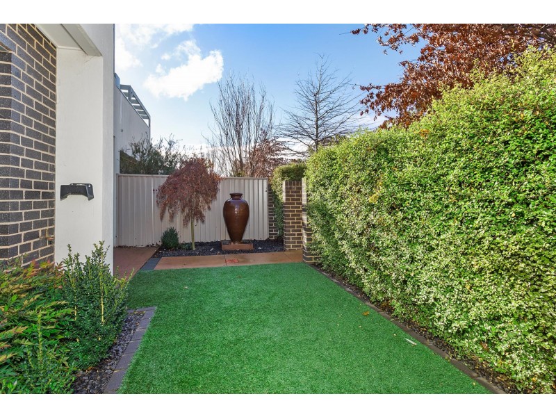 7/21 Francis Forde Boulevard, Forde ACT 2914