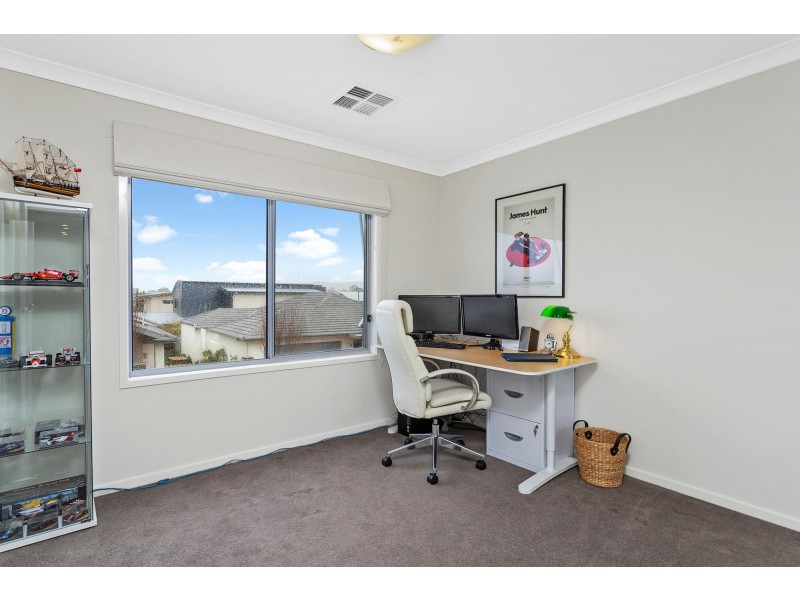 7/21 Francis Forde Boulevard, Forde ACT 2914