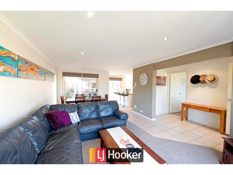 213 Anthony Rolfe Avenue, Gungahlin ACT 2912