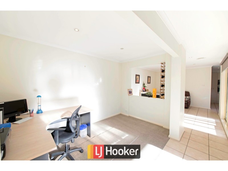 213 Anthony Rolfe Avenue, Gungahlin ACT 2912