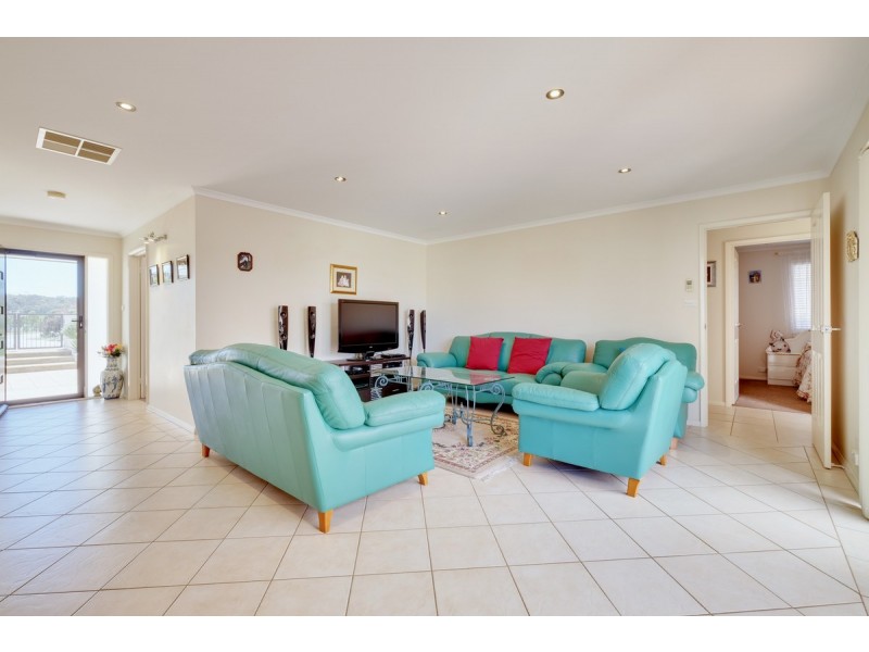 26 Mary Gillespie Avenue, Gungahlin ACT 2912